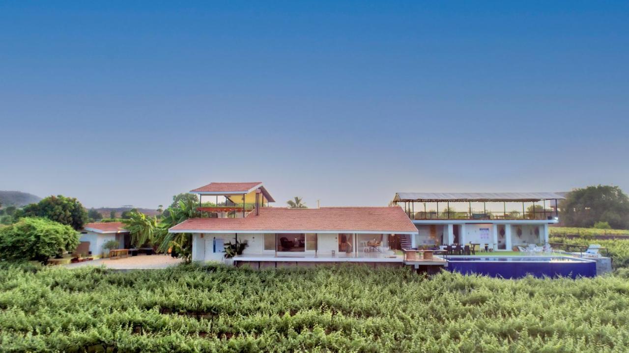 Saffronstays Onellaa, Nashik - Infinity Pool Villa Surrounded By A Vineyard Eksteriør bilde