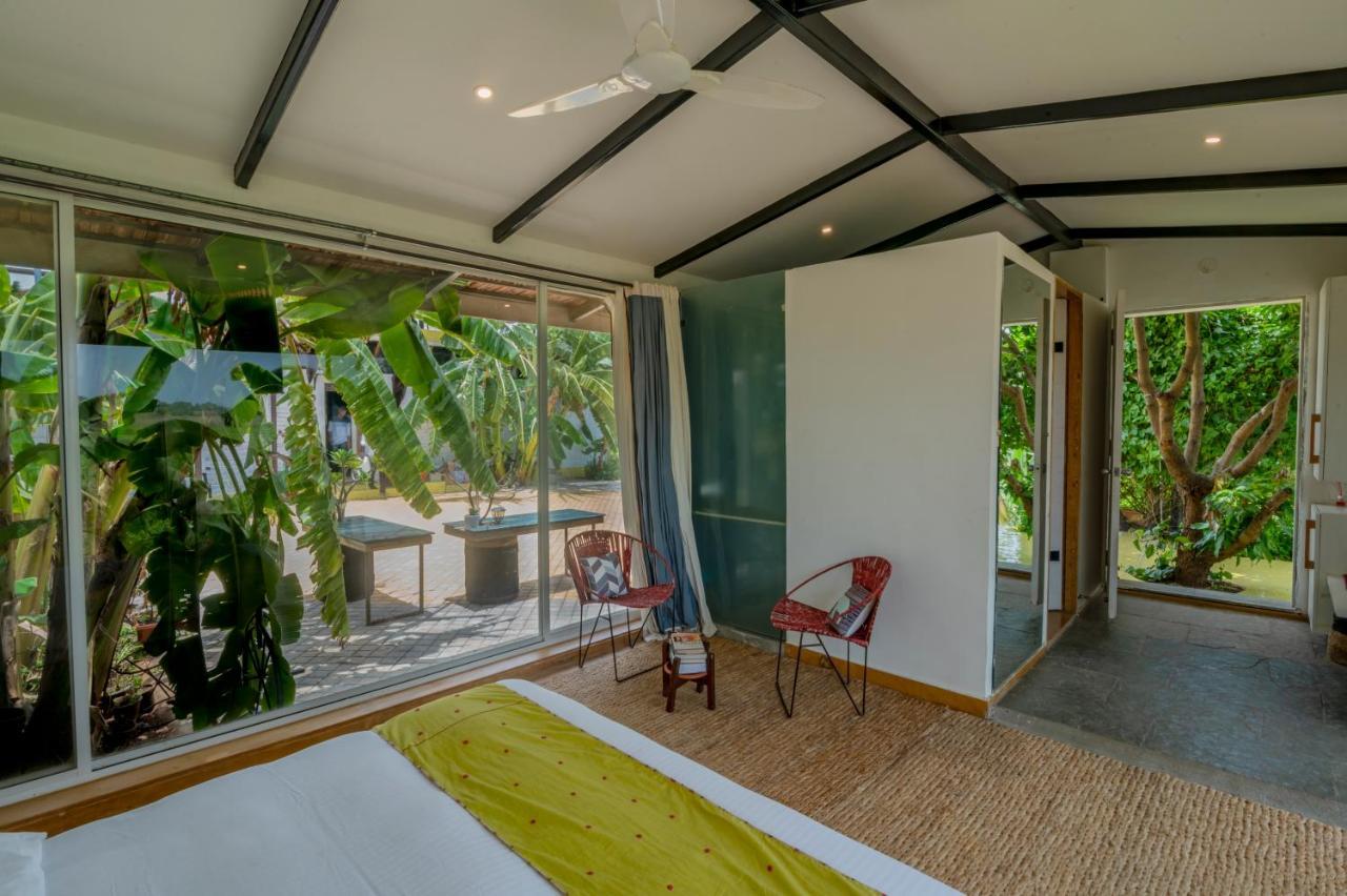 Saffronstays Onellaa, Nashik - Infinity Pool Villa Surrounded By A Vineyard Eksteriør bilde