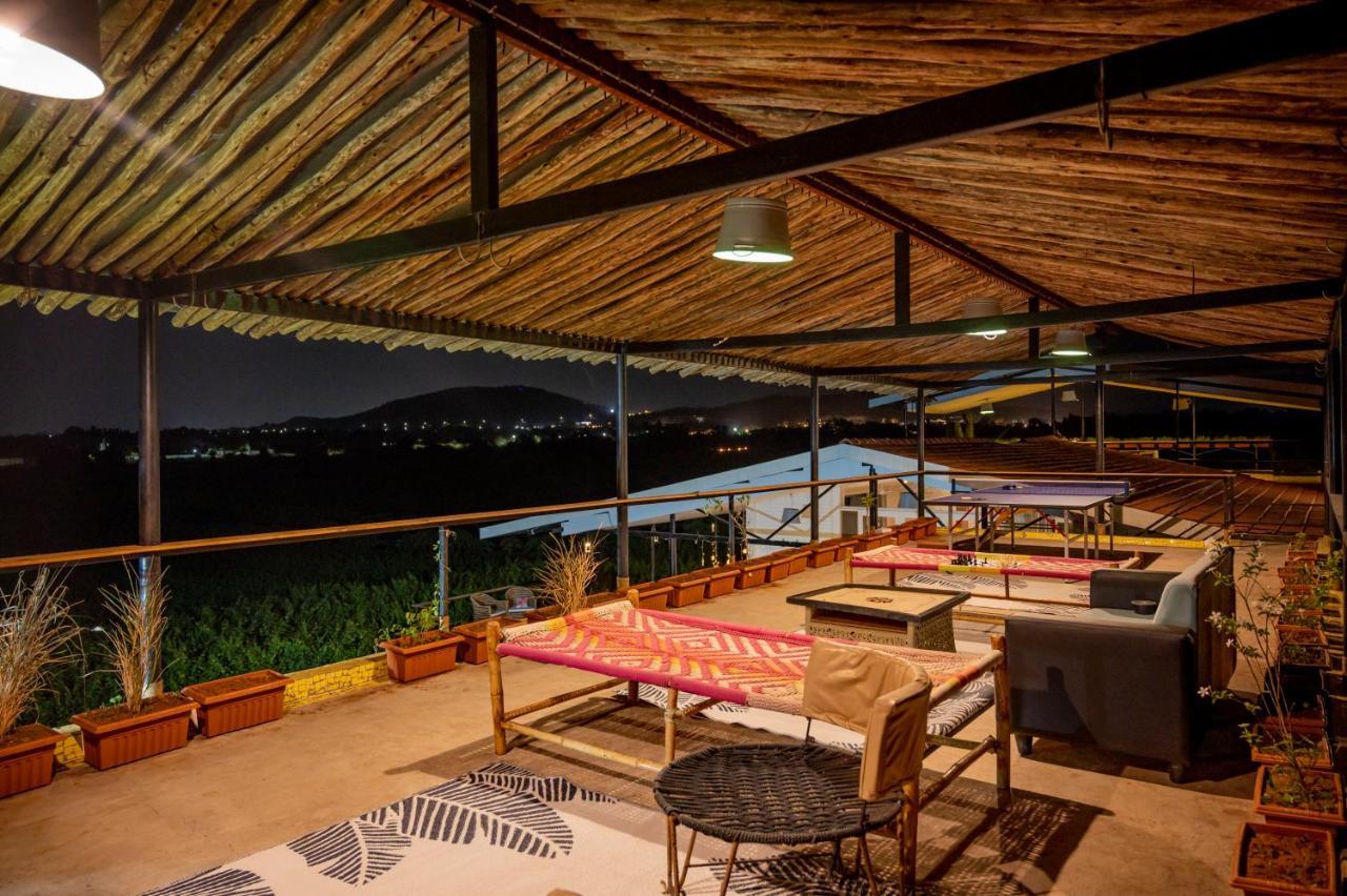 Saffronstays Onellaa, Nashik - Infinity Pool Villa Surrounded By A Vineyard Eksteriør bilde